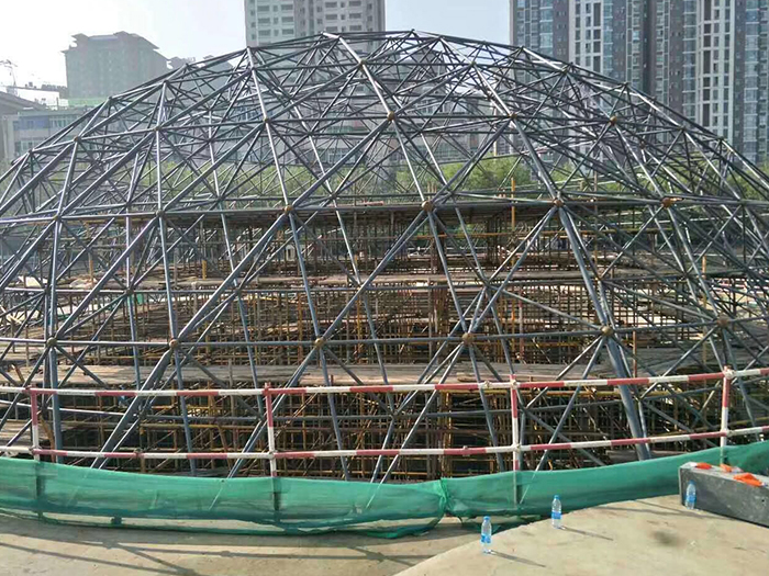 荆州球形网架钢结构施工
